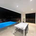 Vila Lorisa