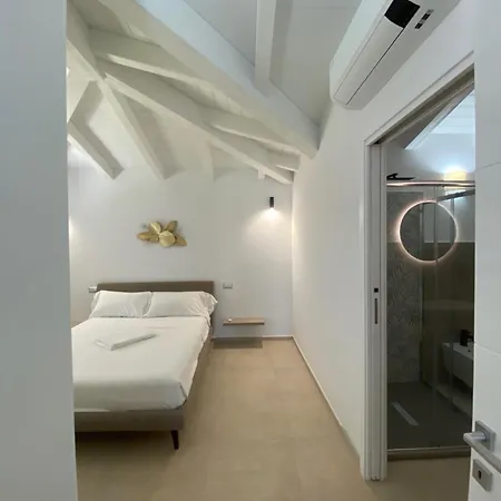 Lorisa タナウネッラ