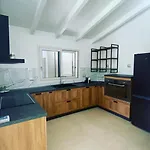 Lorisa Villa Tanaunella