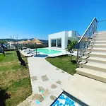 Villa Lorisa